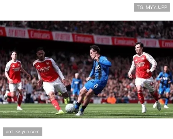 阿森纳1-2伯恩茅斯争冠压力：枪手多赛一场领先6分，周末将直面曼城